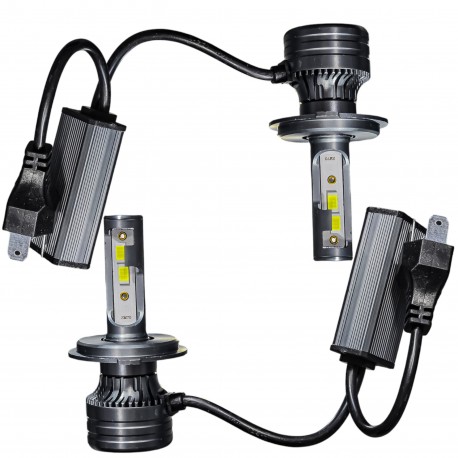 لامپ هدلایت خودرو سام مدل SM70 پایه H4 بسته ۲ عددی