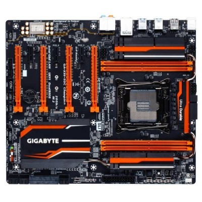 Gigabyte GA-X99-SOC Champion مادربرد گیگابایت